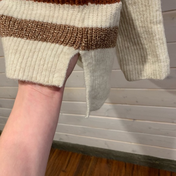 Peyton Primrose | Striped Boutique Sweater - Picture 5 of 7